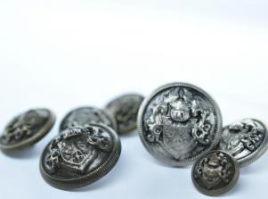 6843皇室徽章金屬釦ZAMAC BUTTON