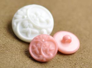 6793藤蔓紋立腳釦NYLON BUTTON