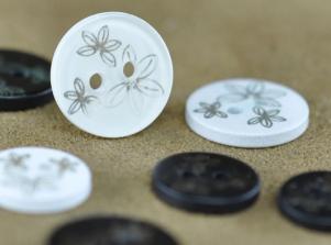 7082樹脂釦POLYESTER BUTTON